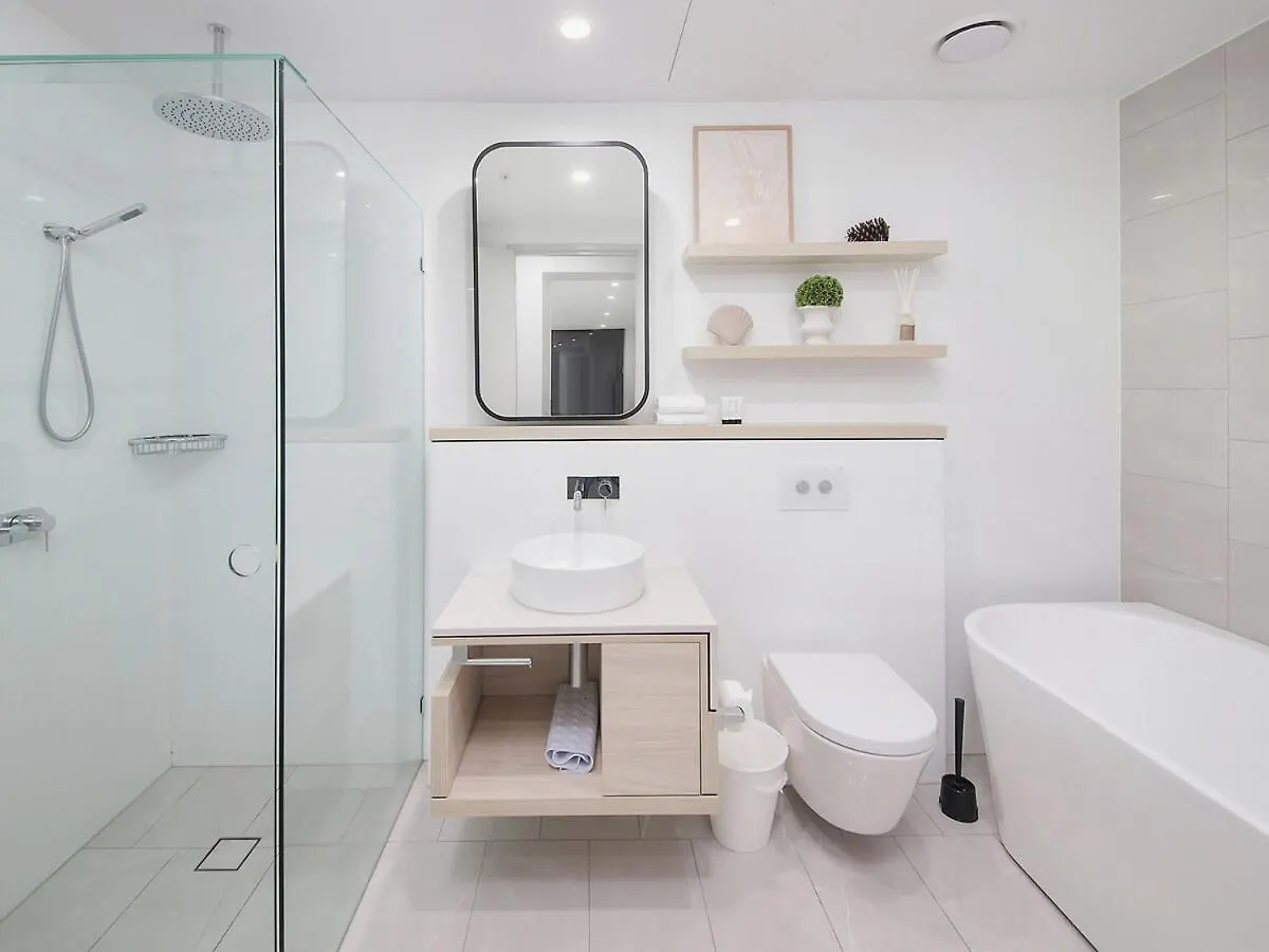 Apartment Beachfront Luxe Escape At Surfers Paradise Parking