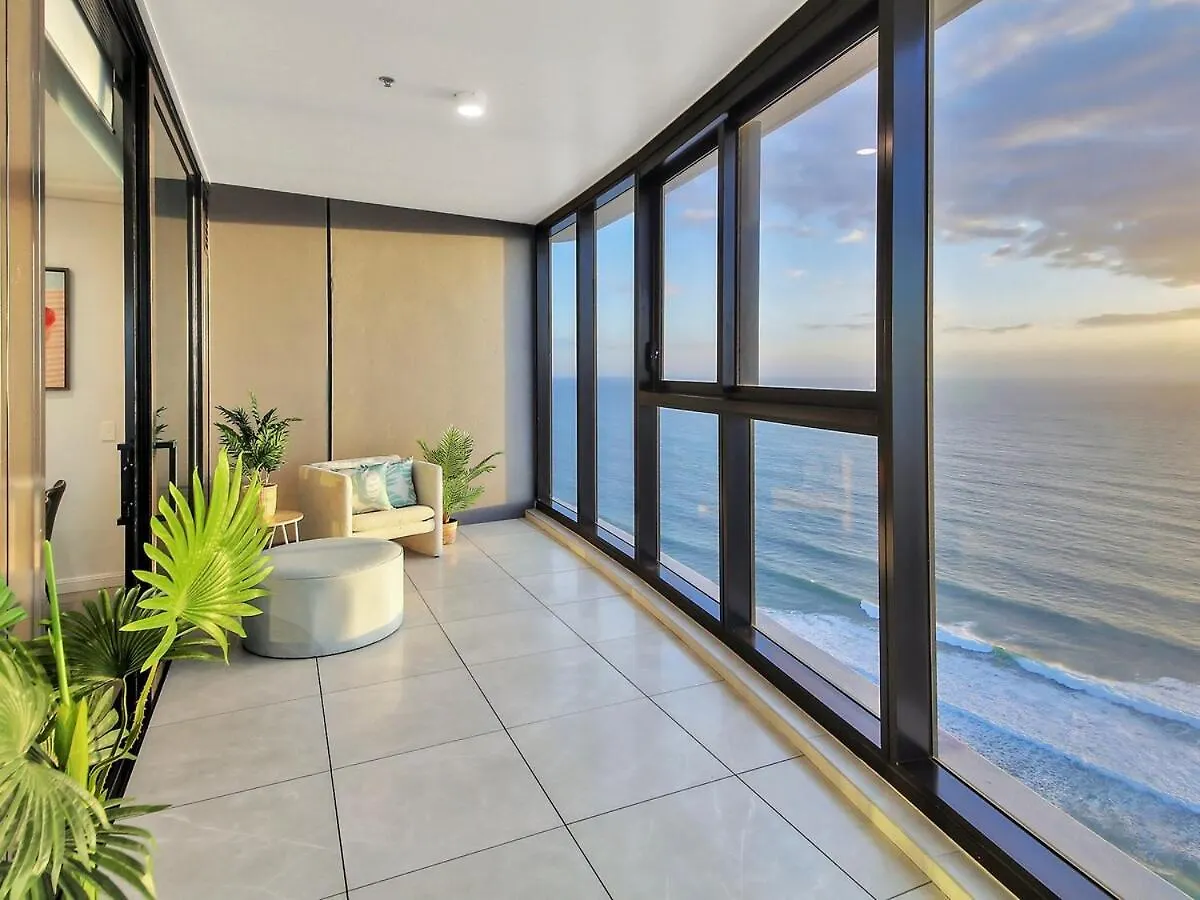 Beachfront Luxe Escape At Surfers Paradise Parking 0*,  Australia
