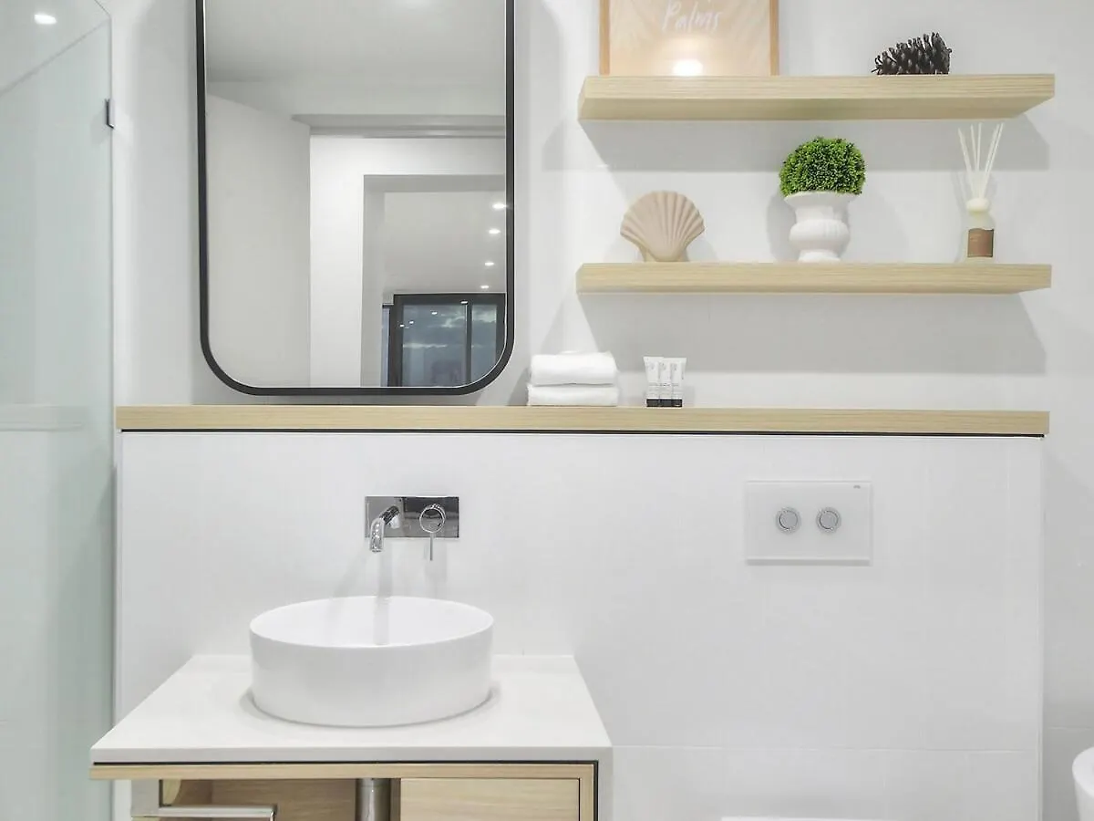 Beachfront Luxe Escape At Surfers Paradise Parking Australia
